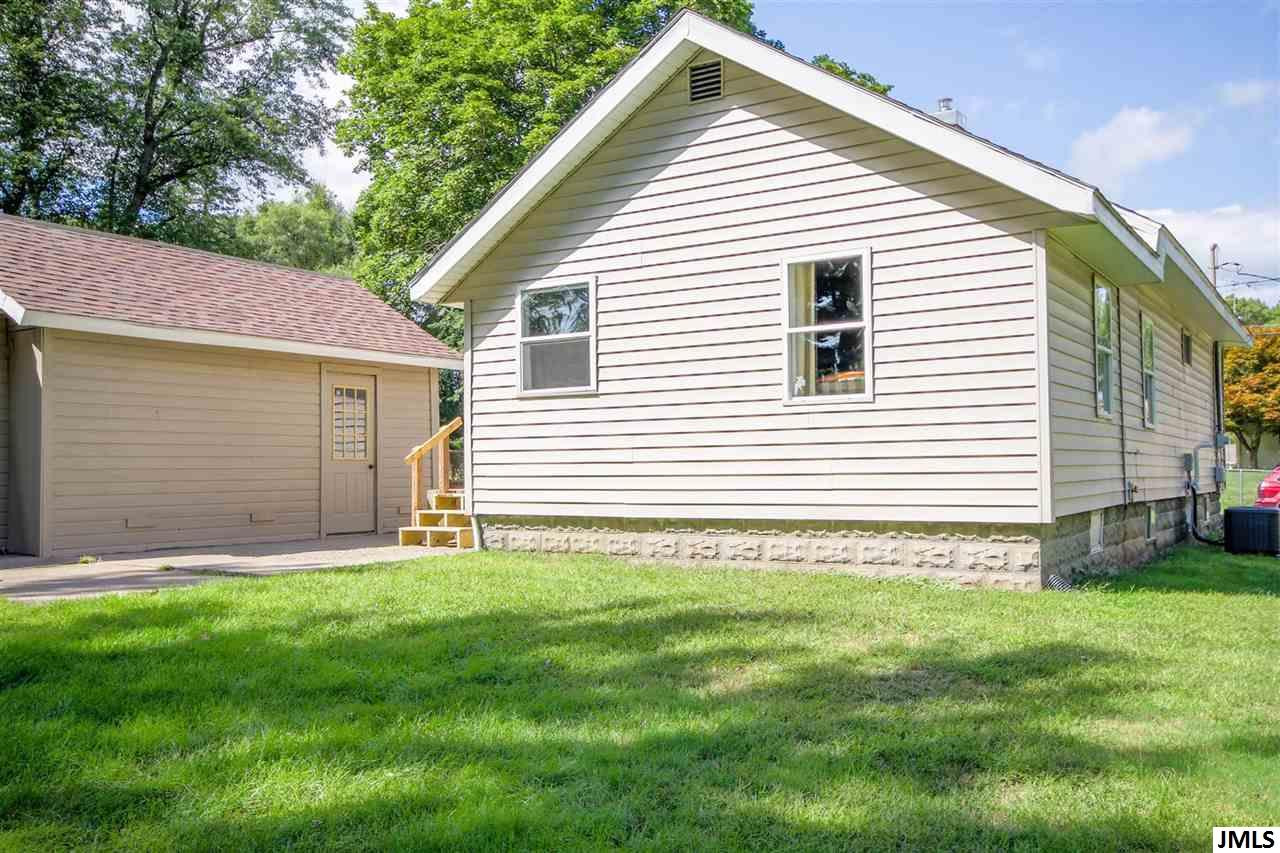 3131 Perlman Street Jackson, MI 49203 - Photo 15 of 18 Photo 16
