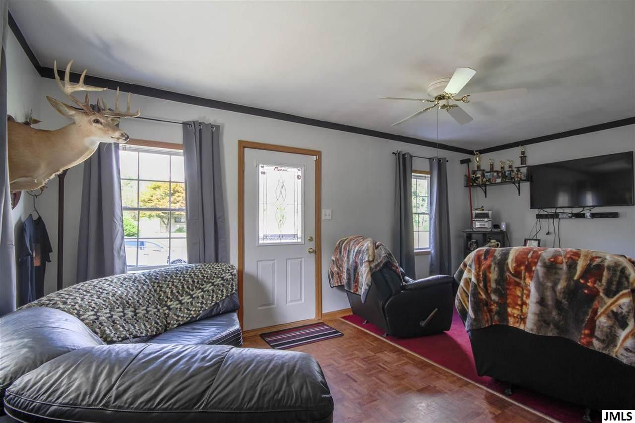 3131 Perlman Street Jackson, MI 49203 - Photo 3 of 18 Photo 3