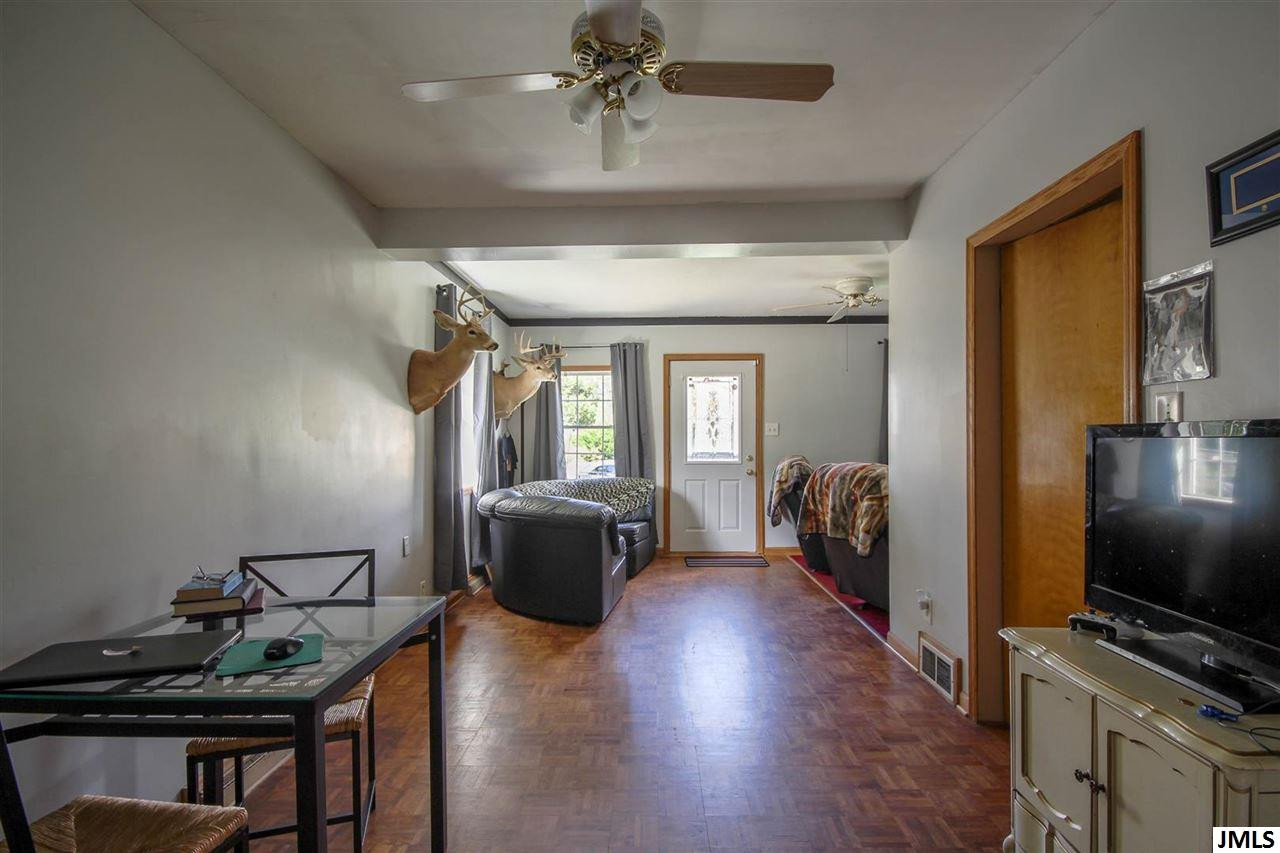 3131 Perlman Street Jackson, MI 49203 - Photo 6 of 18 Photo 7