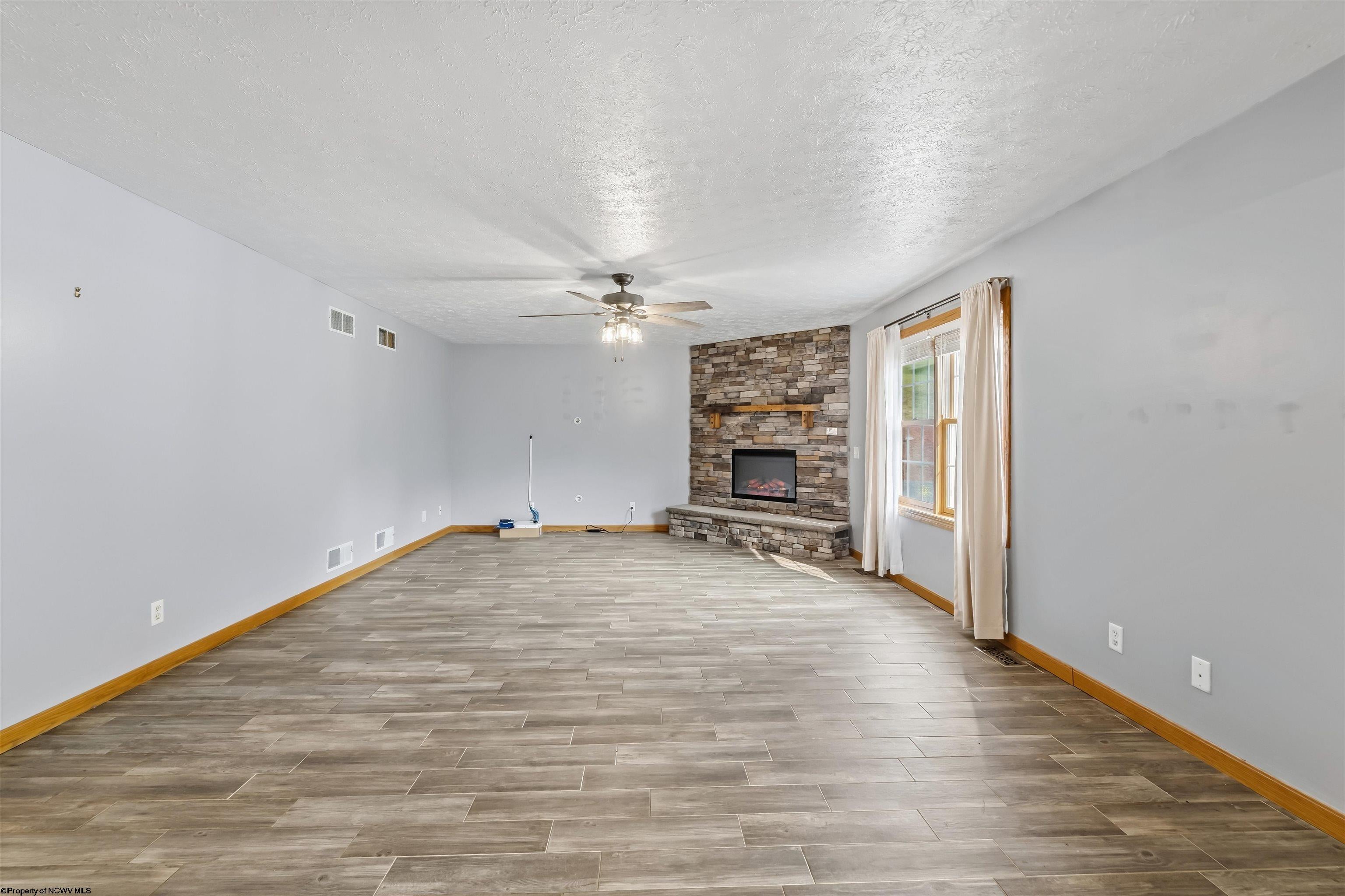 200 Tony Rundle Grafton, WV 26354 - Photo 5 of 44 Gallery Image 5