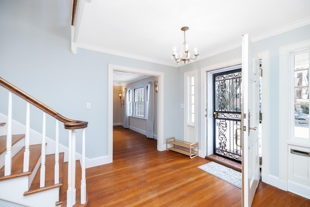 33 Oxford Road Longmeadow, MA 01106 - Photo 7 of 40 Gallery Image 7
