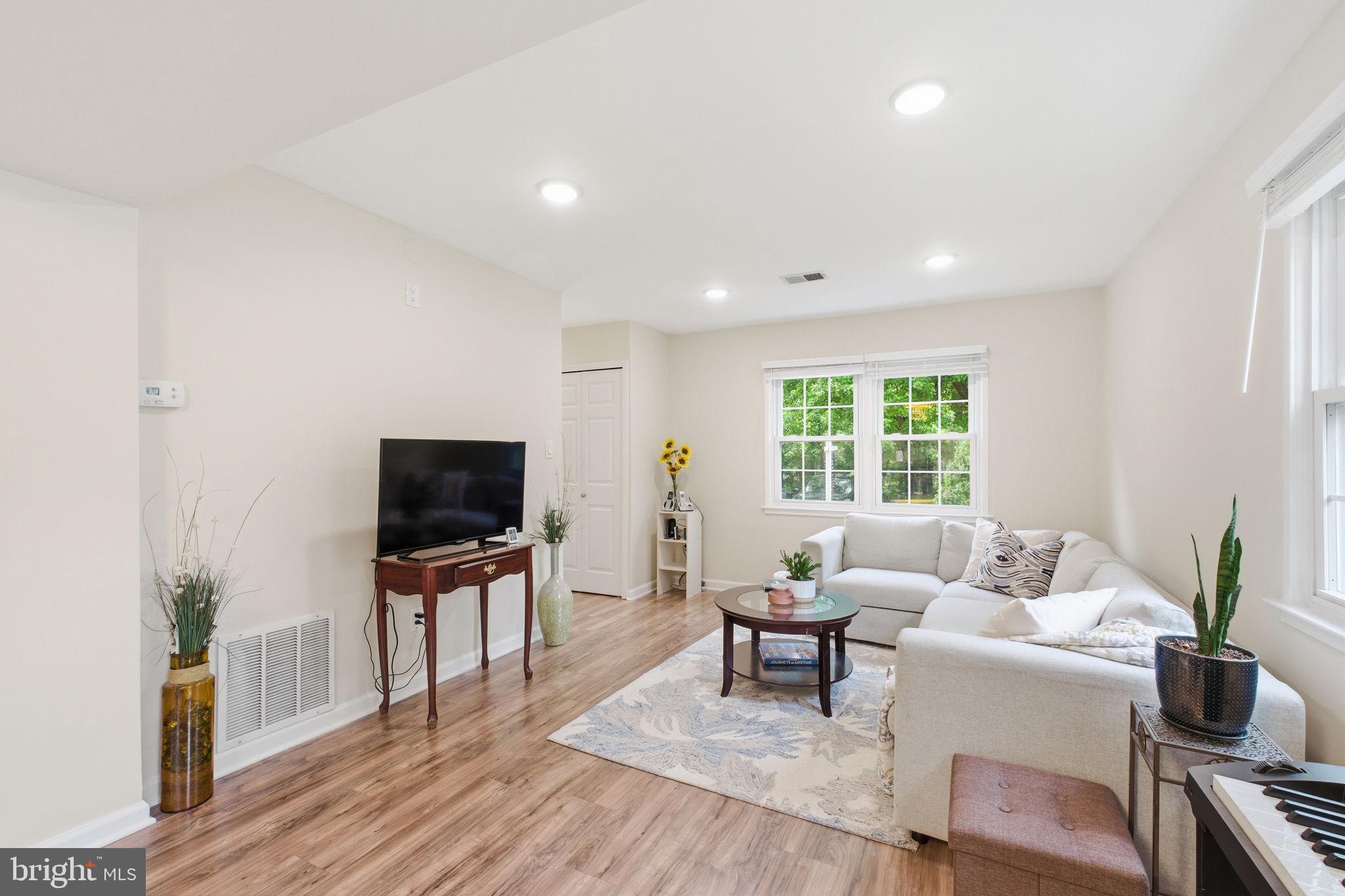 7709 Matisse Way Springfield, VA 22153 - Photo 7 of 27 Plank-style flooring throughout