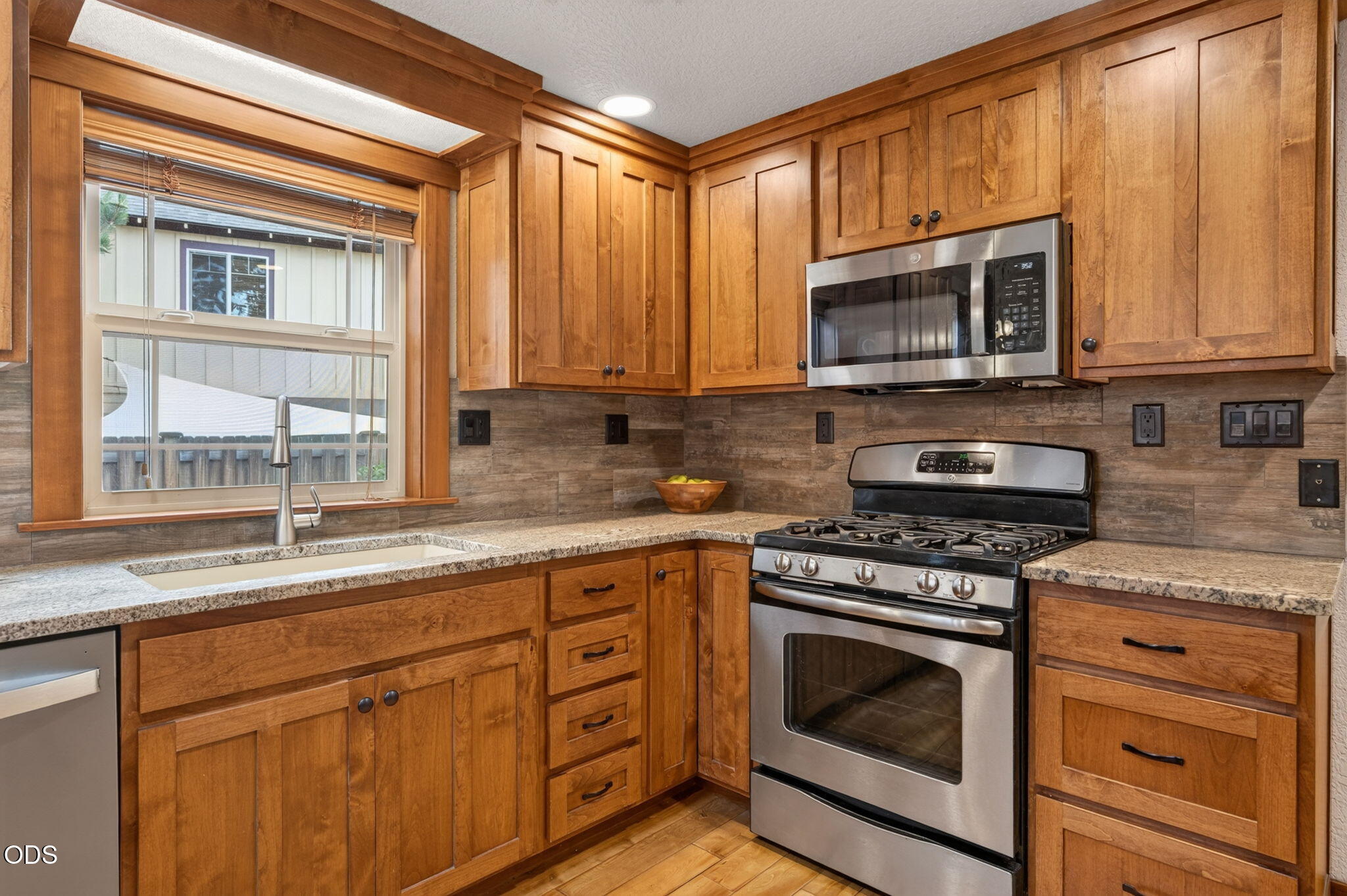 62968 Fresca Street Bend, OR 97703 - Photo 14 of 45