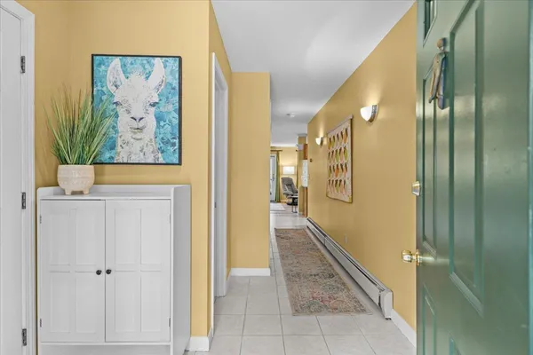 $405,900 | 7 Saxonhollow Drive, Unit D2, Essex, VT 05452