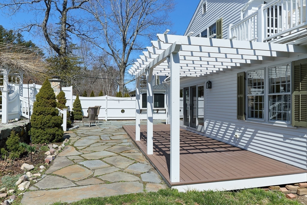 685 Highland Street Marshfield, MA 02050 - Photo 36 of 38