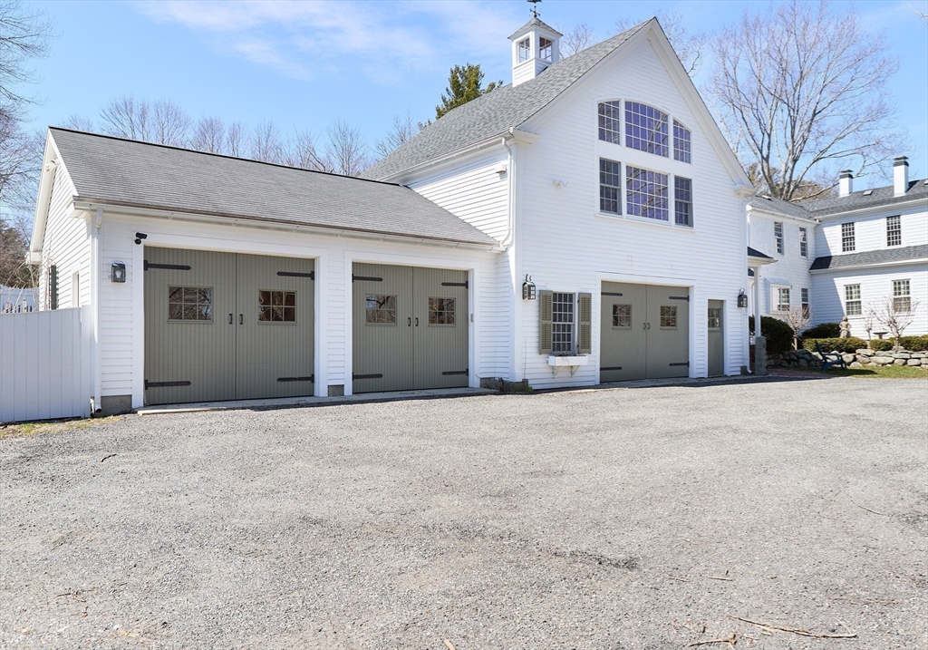 685 Highland Street Marshfield, MA 02050 - Photo 5 of 38 a view of an apartment building