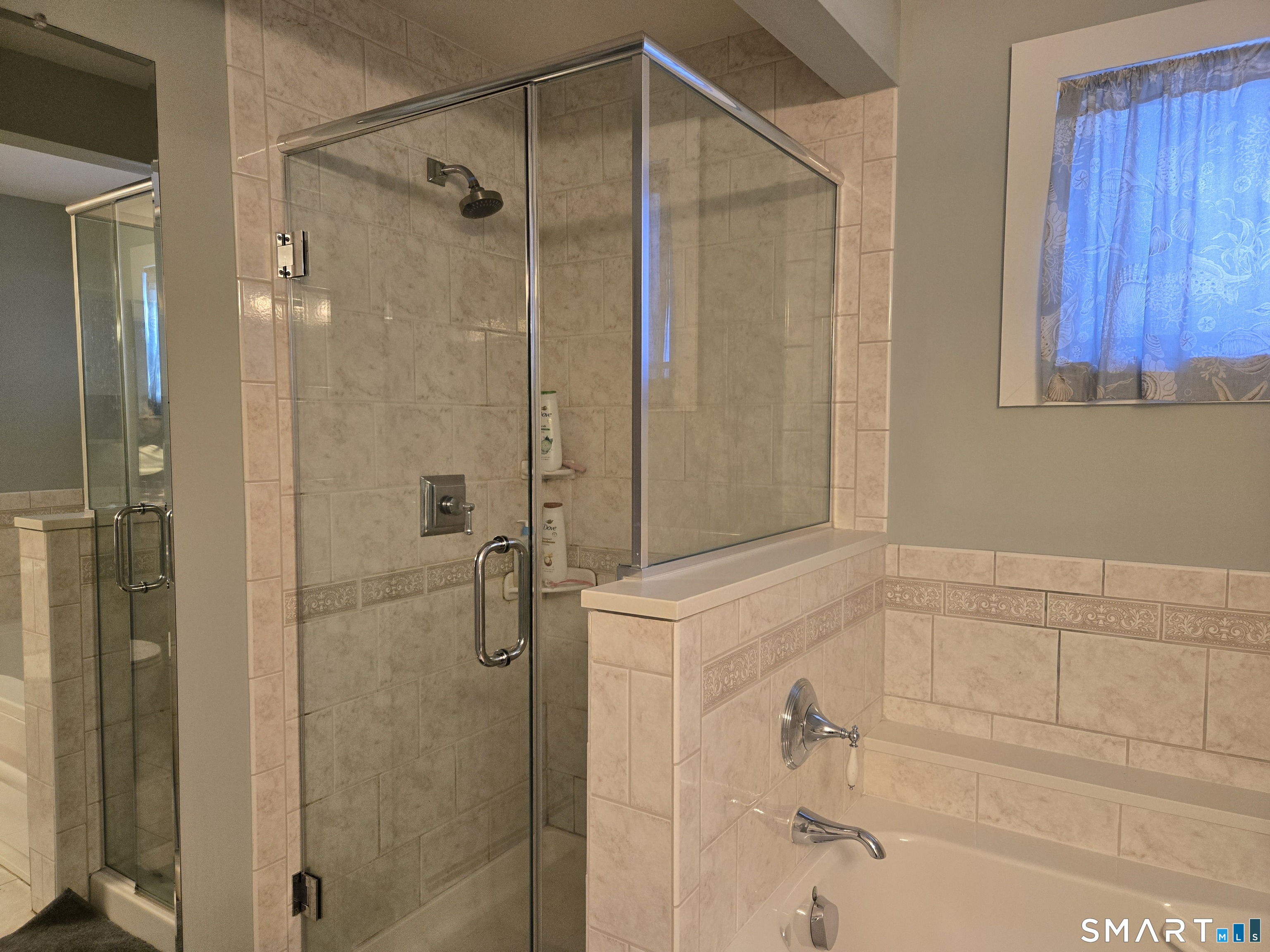 892 Reef Road Fairfield, CT 06824 - Photo 14 of 24