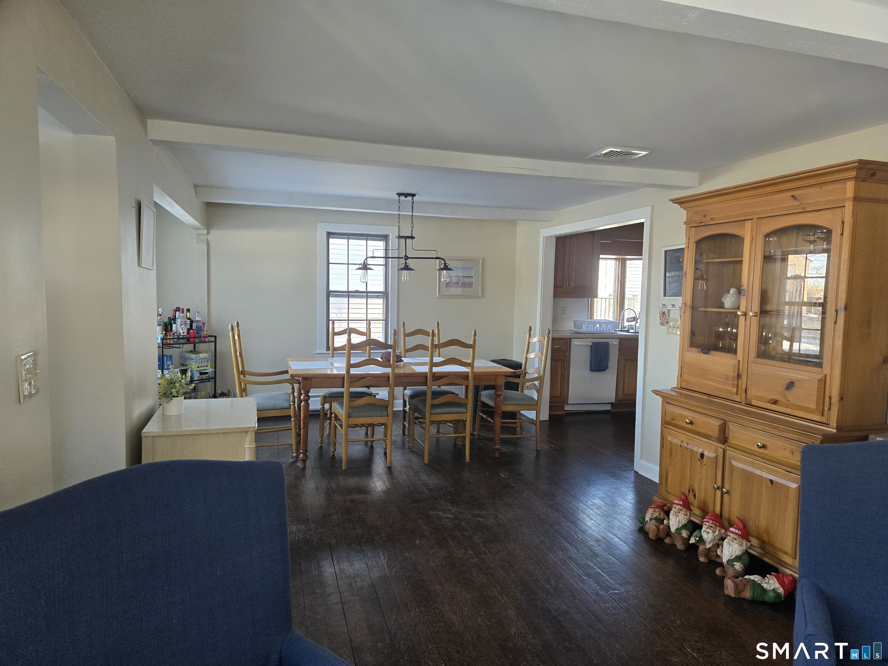 892 Reef Road Fairfield, CT 06824 - Photo 3 of 24