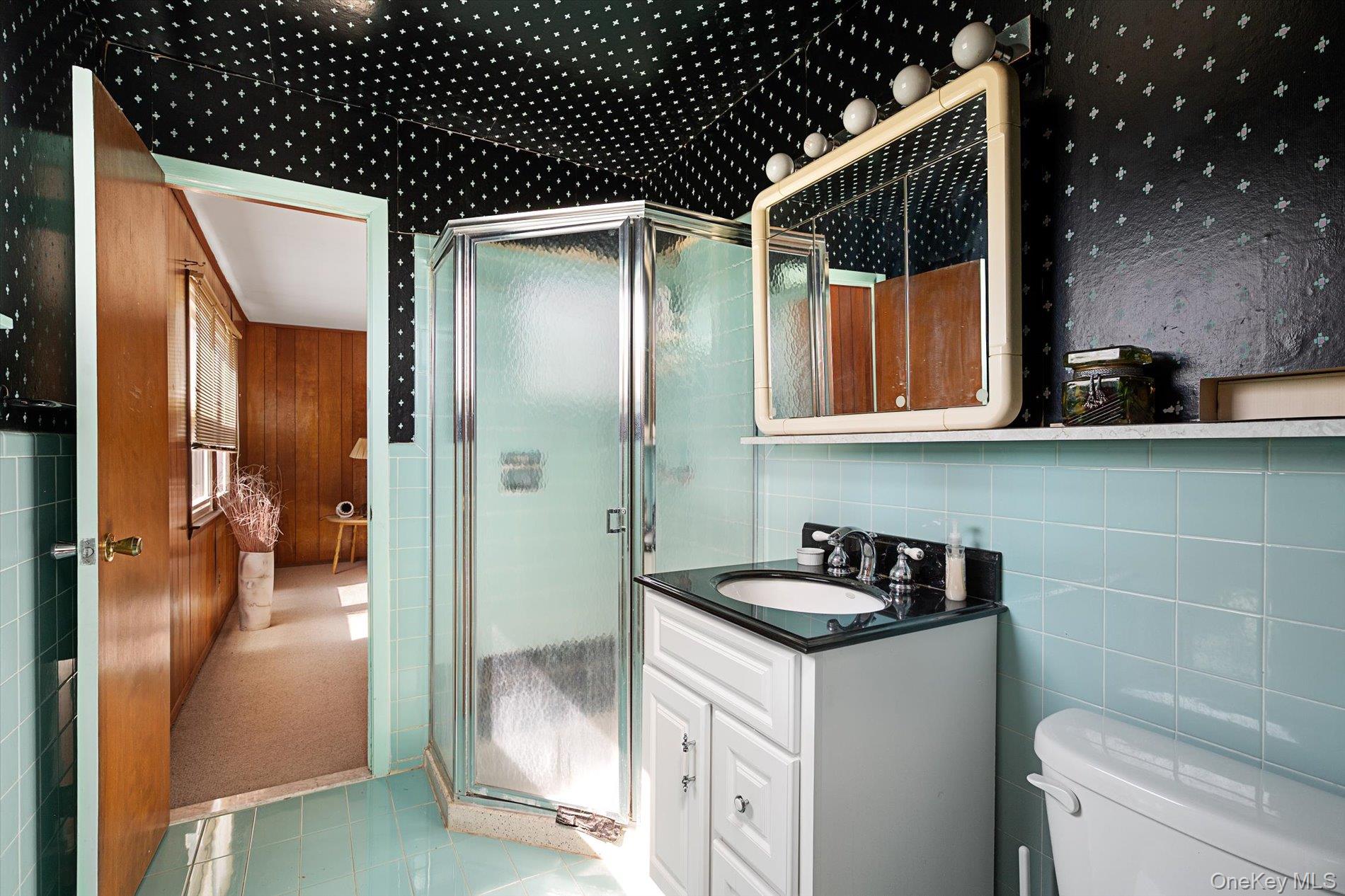 76 Baker Hill Road Great Neck, NY 11023 - Photo 15 of 18