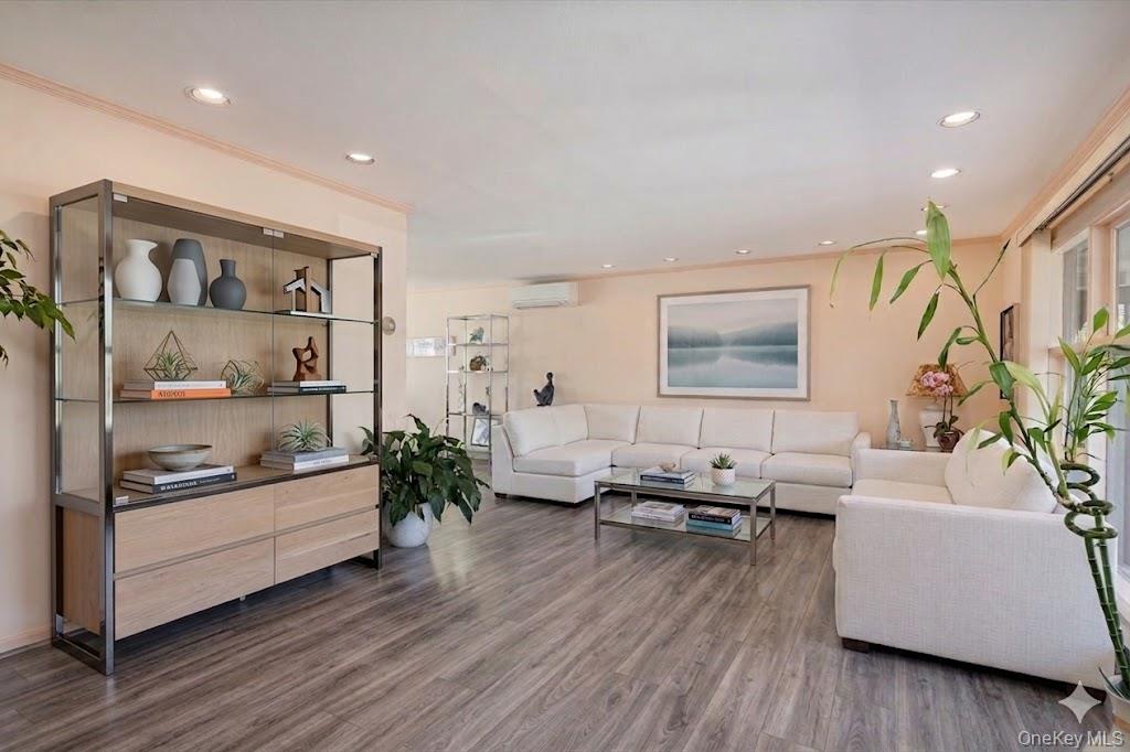 76 Baker Hill Road Great Neck, NY 11023 - Photo 4 of 18 Imagine! Virtually Rendered