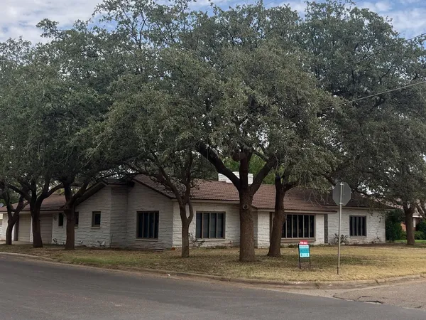 $310,000 | 710 North 17th Street, Lamesa, TX 79331