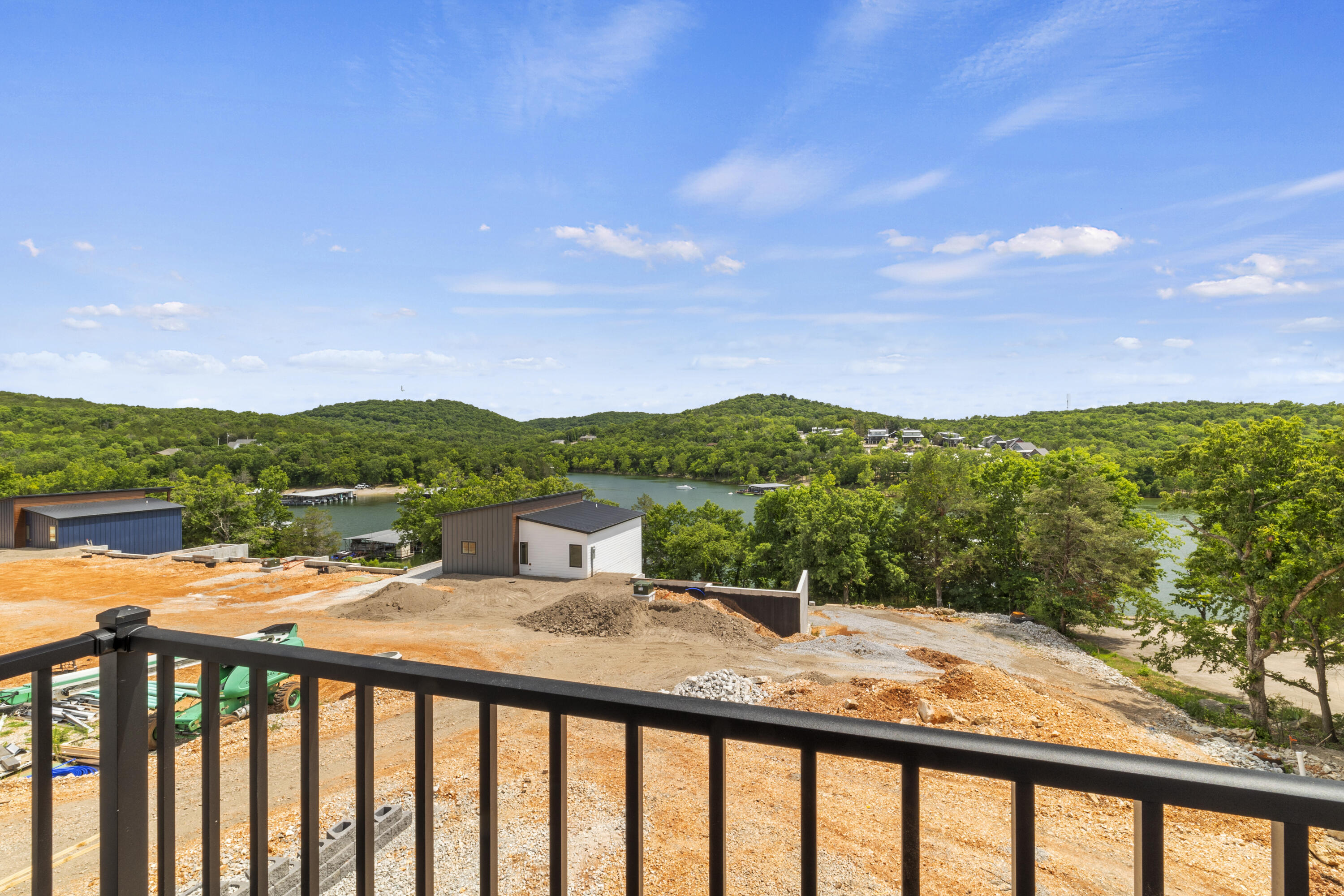 228 Vacation Lane, Unit 2 Reeds Spring, MO 65737 - Photo 11 of 50 Similar Construction