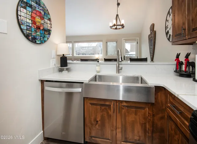 $1,250,000 | 4011 Bighorn, Unit 6F, Vail, CO 81657