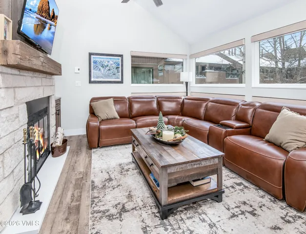 $1,250,000 | 4011 Bighorn, Unit 6F, Vail, CO 81657