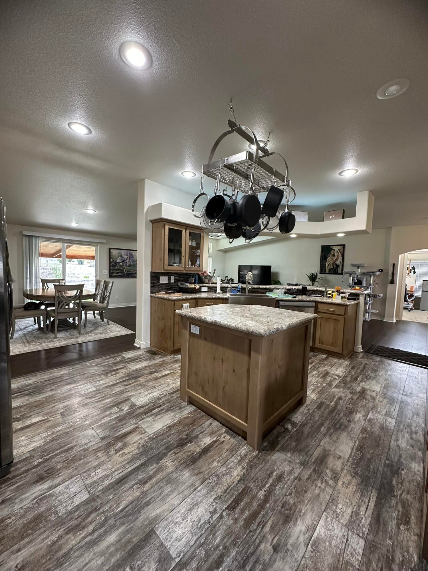 1767 Southeast Dussault Road Madras, OR 97741 - Photo 8 of 63 Kitchen