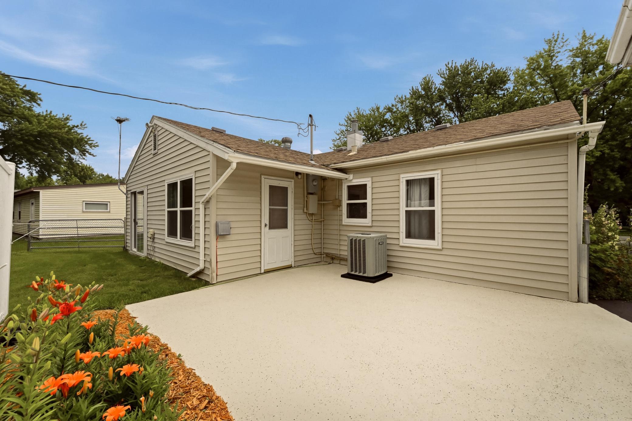1805 Marvale Avenue Southeast Rochester, MN 55904 - Photo 21 of 25
