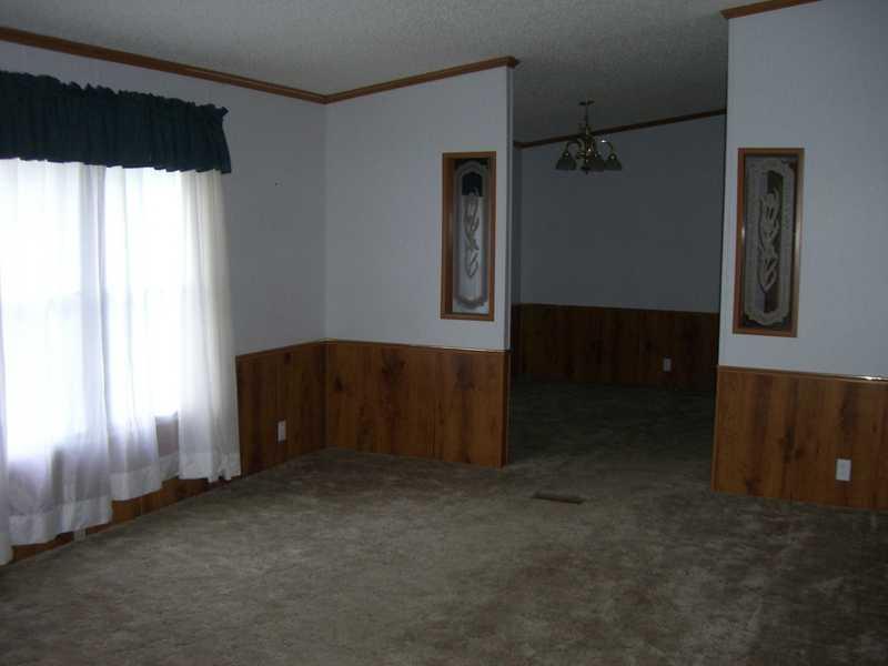 3643 Hadley Road Clarks Mills, PA 16114 - Photo 9 of 18 Living Room.