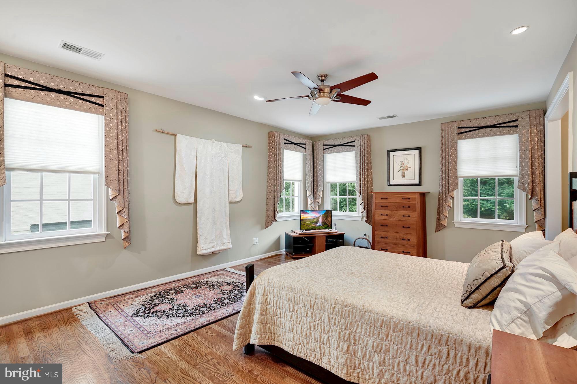 5093 Little Falls Road Arlington, VA 22207 - Photo 27 of 53