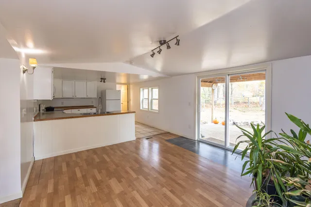 $249,000 | 7 Morton Road, Lincolnville, ME 04849