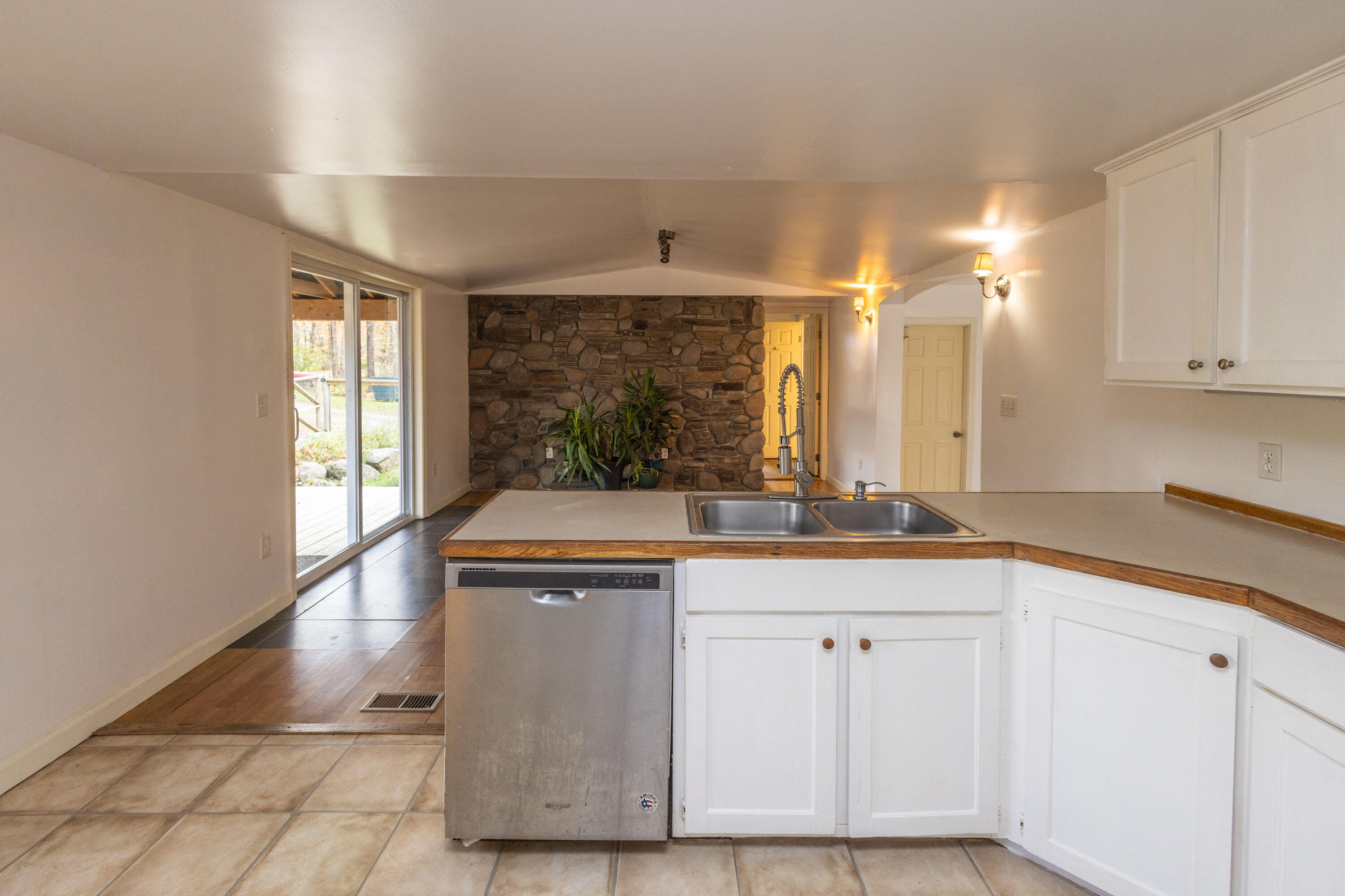 7 Morton Road Lincolnville, ME 04849 - Photo 12 of 47 _SMC3779