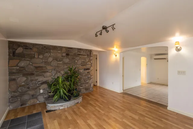 $249,000 | 7 Morton Road, Lincolnville, ME 04849