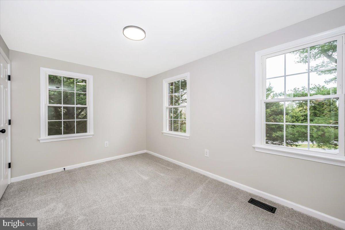 8200 Red Wing Court Frederick, MD 21701 - Photo 21 of 40 an empty room with a window