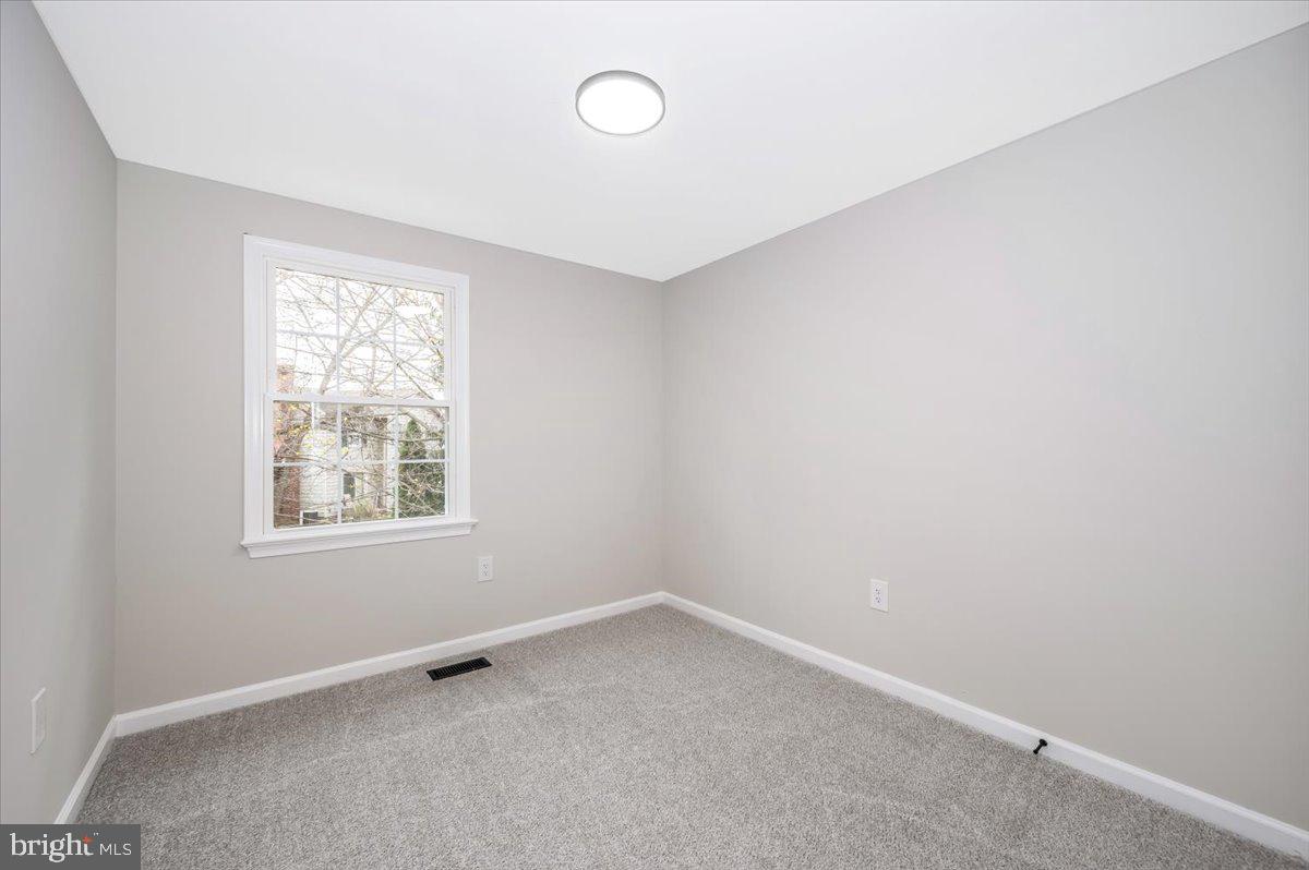 8200 Red Wing Court Frederick, MD 21701 - Photo 25 of 40 an empty room with a window