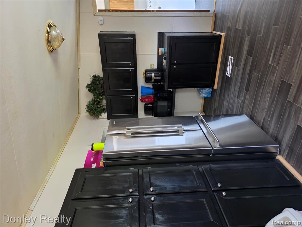 7405 East Bevens Road Deford, MI 48729 - Photo 5 of 25