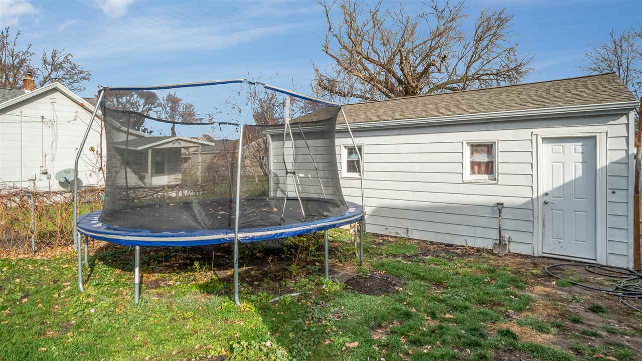 1107 East Smith Road Bay City, MI 48706 - Photo 5 of 25