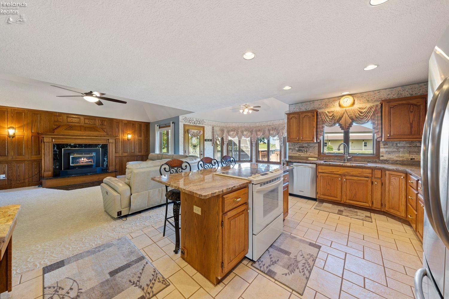 6499 Stone Road Medina, OH 44256 - Photo 12 of 49 Gallery Image 12