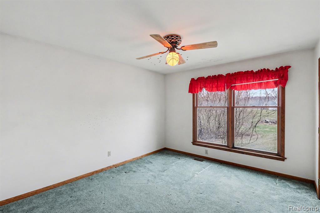 3932 Thomas Road Oxford, MI 48371 - Photo 17 of 30 Gallery Image 17