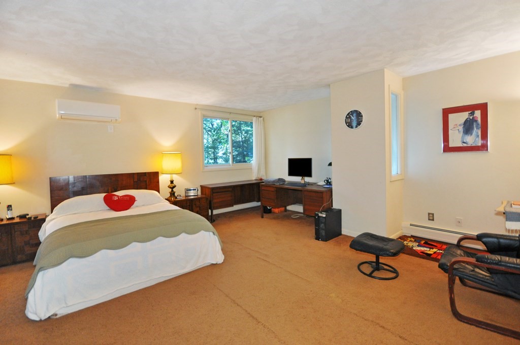 304 Old Pickard Road Concord, MA 01742 - Photo 11 of 22 Gallery Image 11