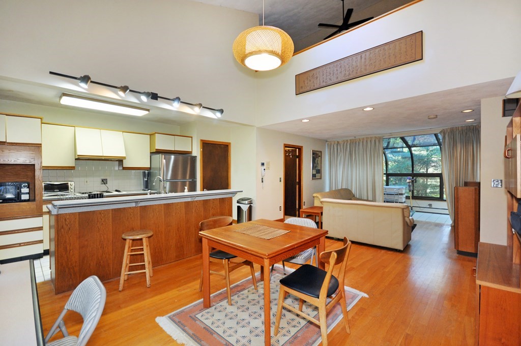 304 Old Pickard Road Concord, MA 01742 - Photo 19 of 22 Gallery Image 19