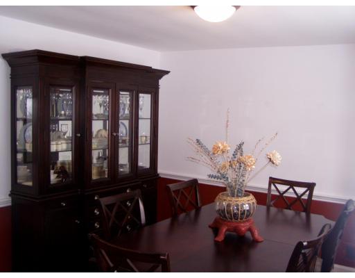 27 Barnesdale Road Natick, MA 01760 - Photo 4 of 12 Gallery Image 4