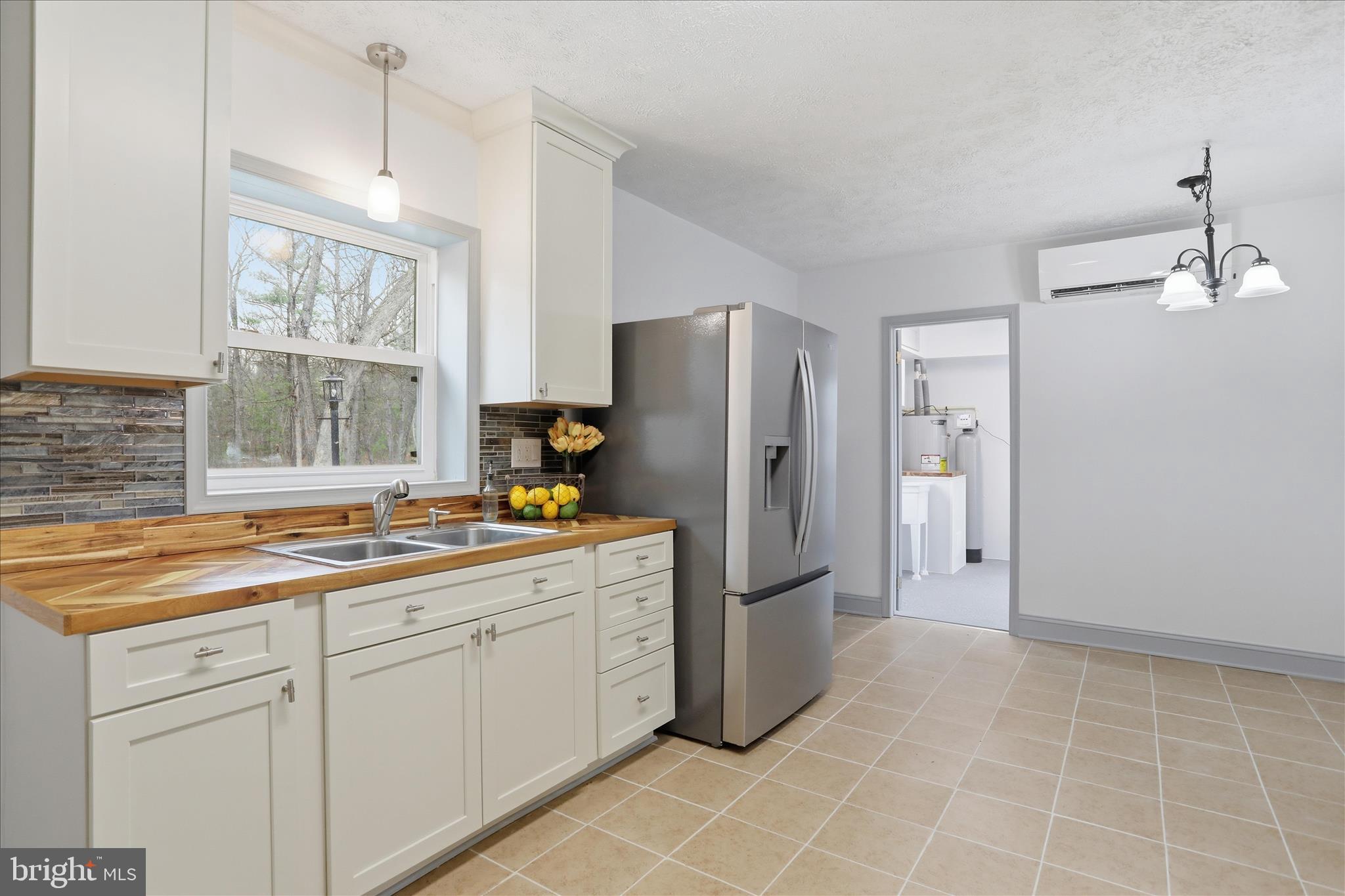 1310 Siler Road Winchester, VA 22603 - Photo 19 of 39 New Refrigerator with ice maker