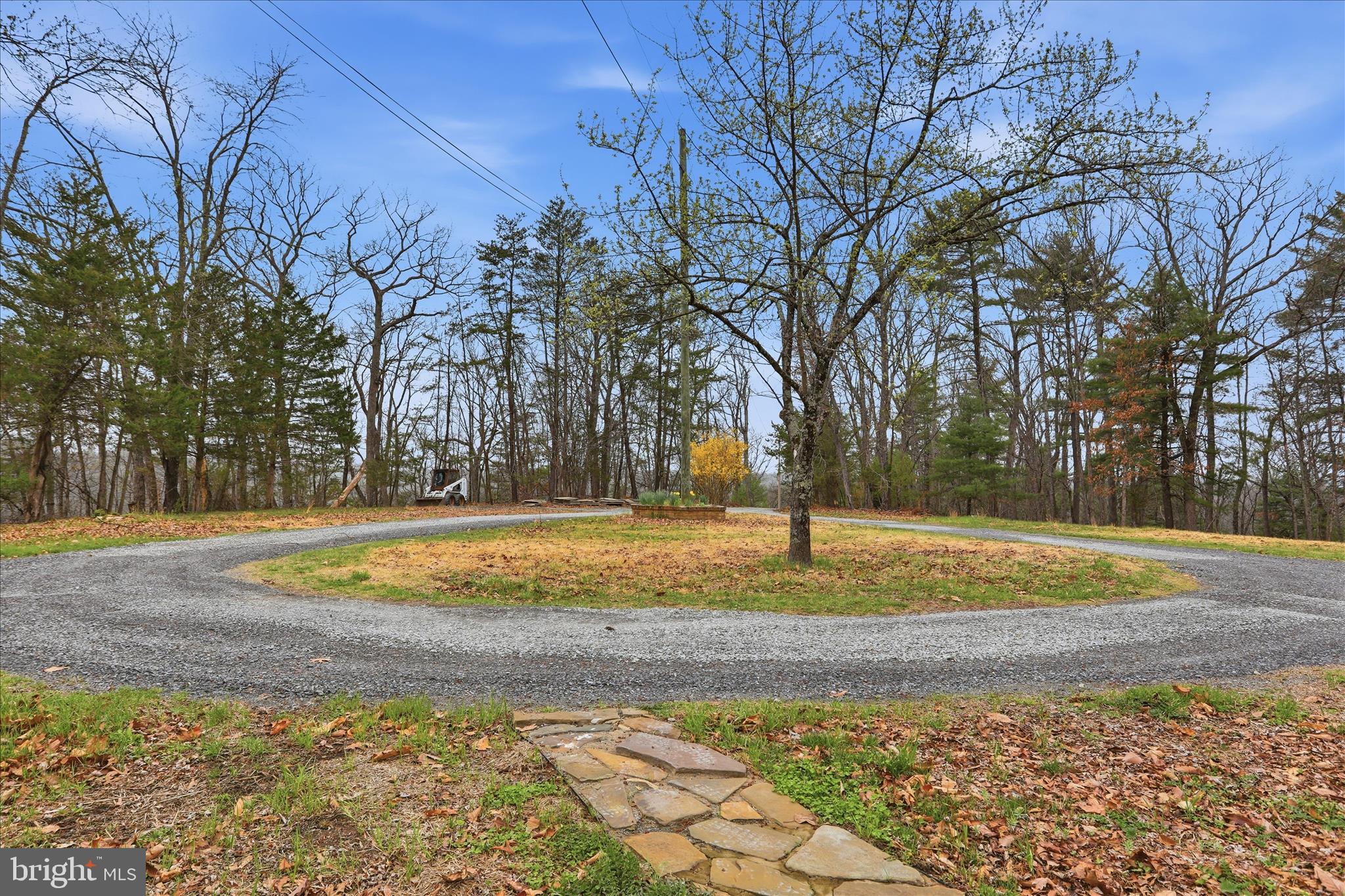 1310 Siler Road Winchester, VA 22603 - Photo 7 of 39 View of circular driveway from front porch