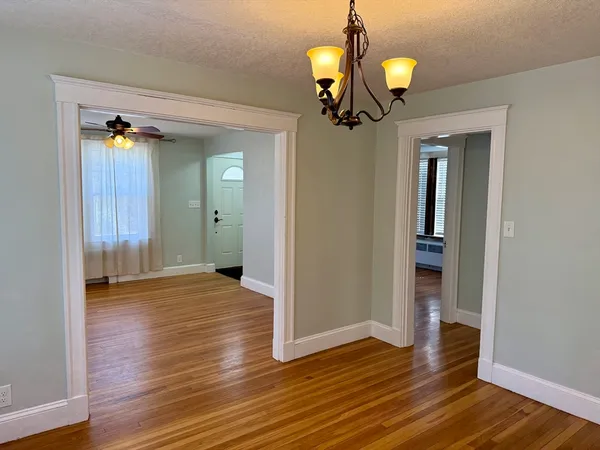 $4,800 | 17 Willow Street, Wellesley, MA 02481