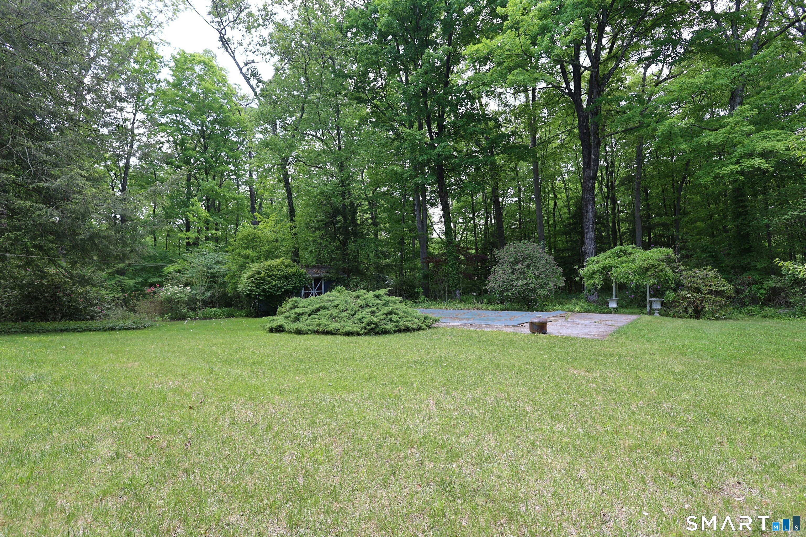 35 Deer Spring Road Redding, CT 06896 - Photo 3 of 40