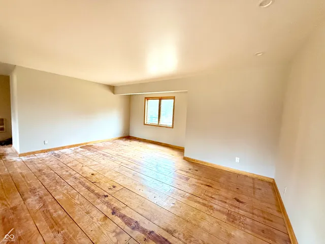 $329,000 | 308 Center Street, Linden, IN 47955