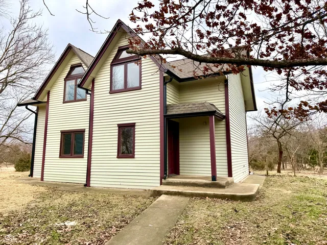 $329,000 | 308 Center Street, Linden, IN 47955