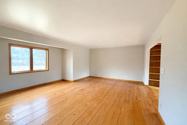 $329,000 | 308 Center Street, Linden, IN 47955