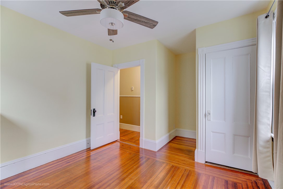 28 Rhode Island Avenue Newport, RI 02840 - Photo 13 of 35