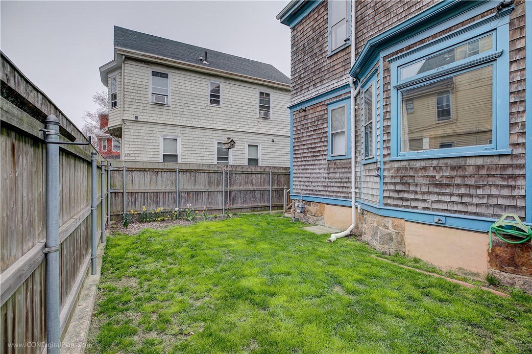 28 Rhode Island Avenue Newport, RI 02840 - Photo 31 of 35