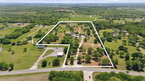 $1,200,000 | 10642 Farm To Market 902, Collinsville, TX 76233