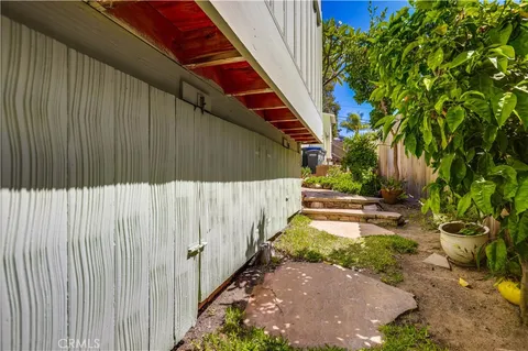 $2,795,000 | 464 Agate Street, Unit A/B, Laguna Beach, CA 92651