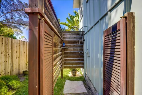 $2,795,000 | 464 Agate Street, Unit A/B, Laguna Beach, CA 92651