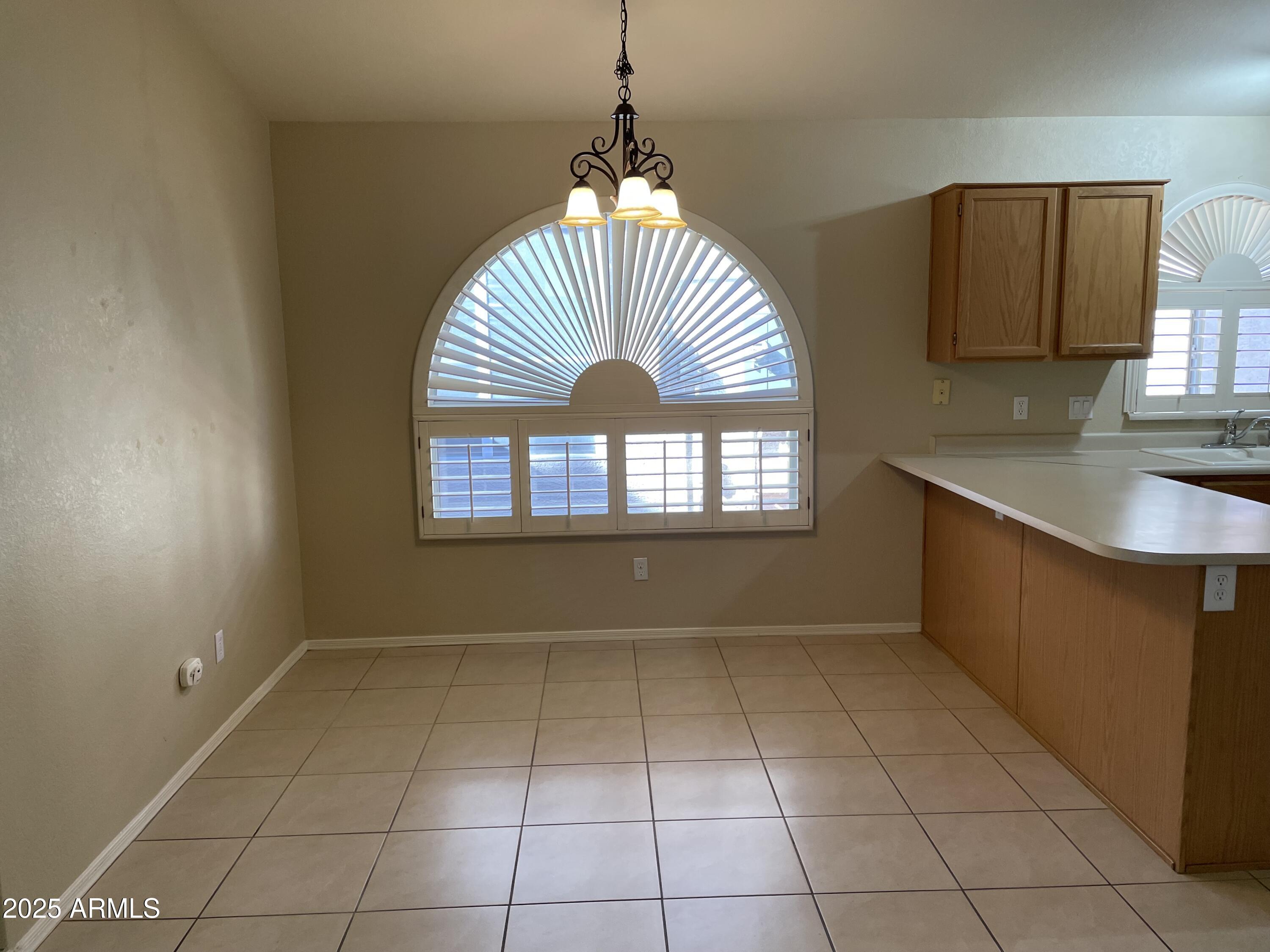 8949 West Kathleen Road Peoria, AZ 85382 - Photo 6 of 28