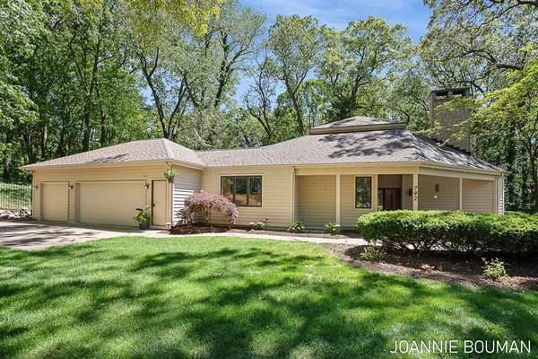 $1,200,000 | 792 Pine Bay Drive, Holland, MI 49424
