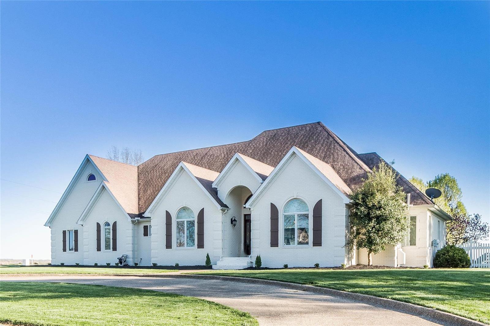 1600 South Fosse Road Marion, IL 62959 - Photo 1 of 51 Gallery Image 1