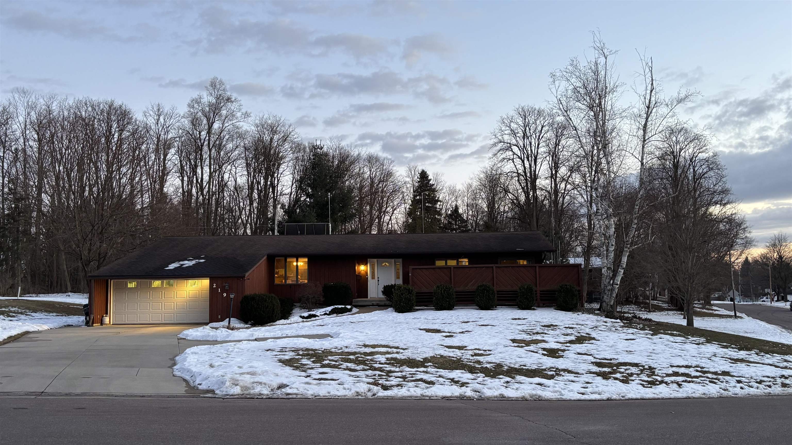 219 James Street Portage, WI 53901 - Photo 10 of 44